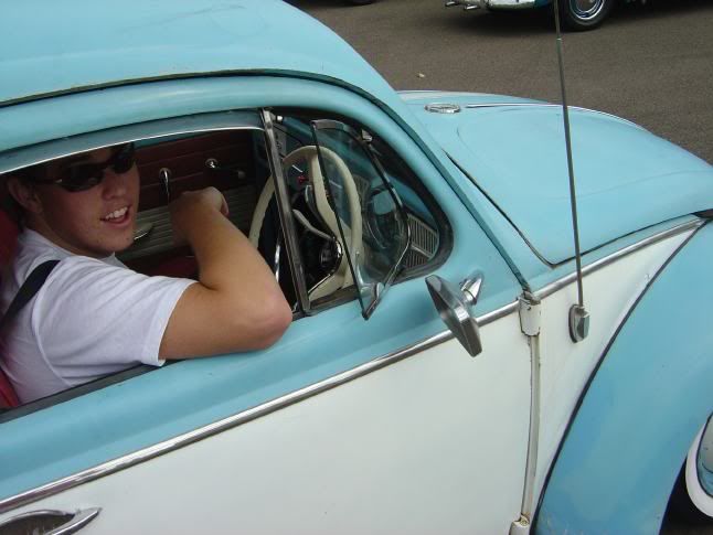 http://i24.photobucket.com/albums/c15/dnvk/Euro%20Day%202006/euroday06063.jpg http://i24.photobucket.com/albums/c15/dnvk/Euro%20Day%202006/euroday06063.jpg