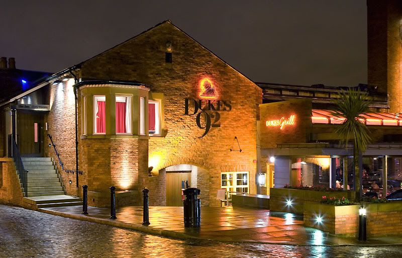 IMAGE: http://i24.photobucket.com/albums/c19/sandpiperphotos/dukes4v2crop3.jpg