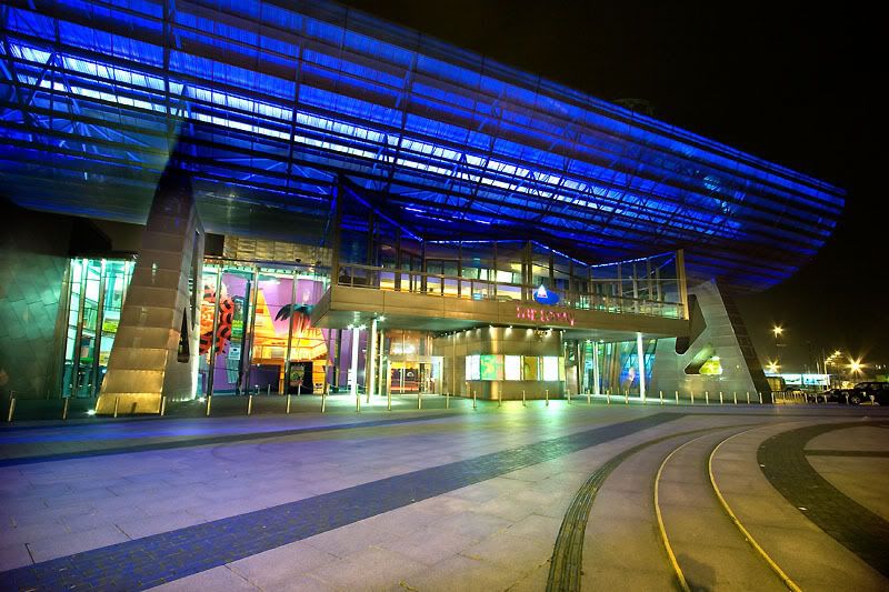 IMAGE: http://i24.photobucket.com/albums/c19/sandpiperphotos/lowryfront1v3.jpg