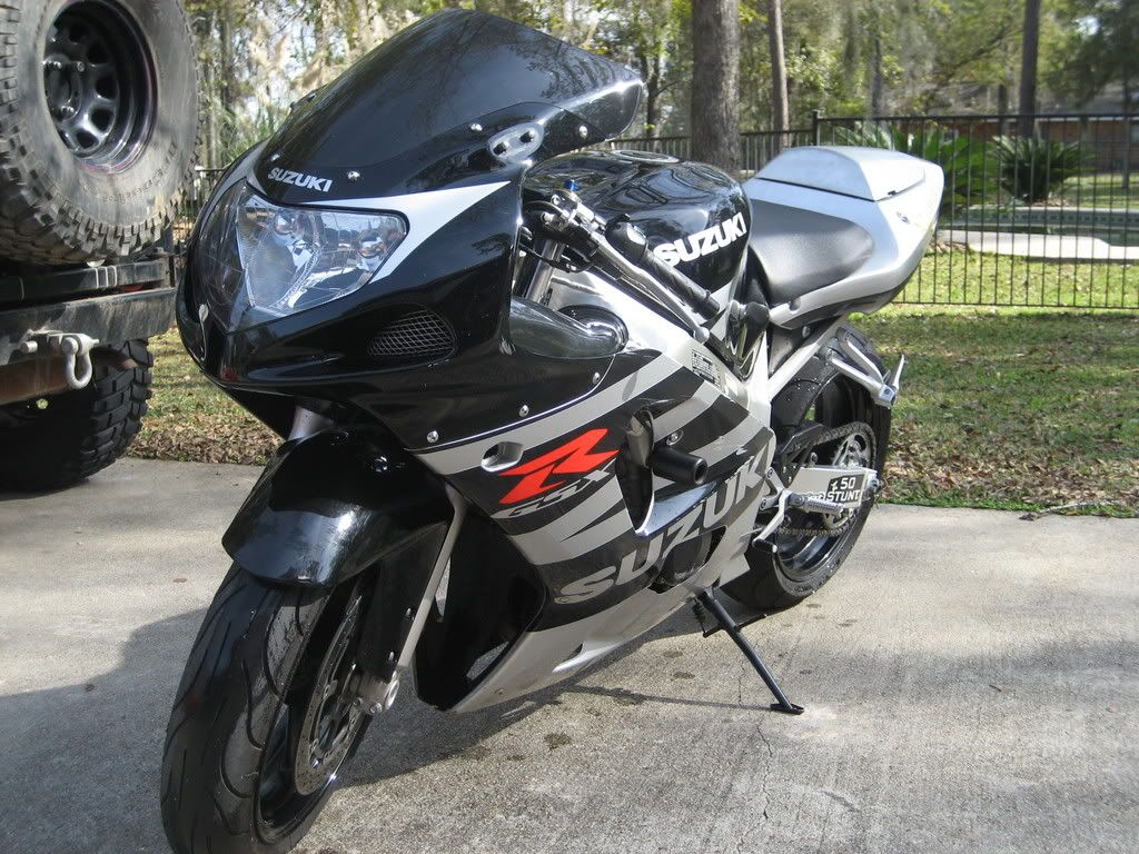 Looking for help with frame slider install on 03 GSXR 600 Suzuki GSX