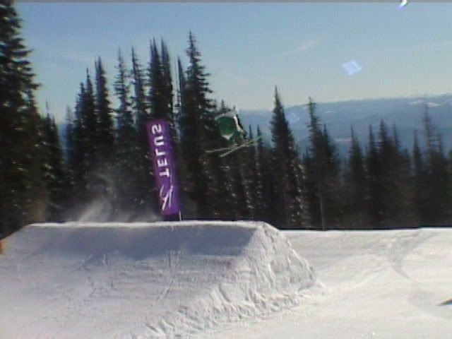 1139812189skiing20024.jpg