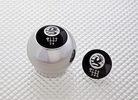 http://i24.photobucket.com/albums/c25/jockeb/GSI/VAUXHALL-GEAR-KNOB-S.jpg