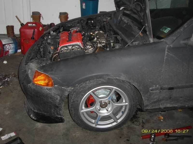 http://i24.photobucket.com/albums/c26/crazx2lvr/civic3.jpg