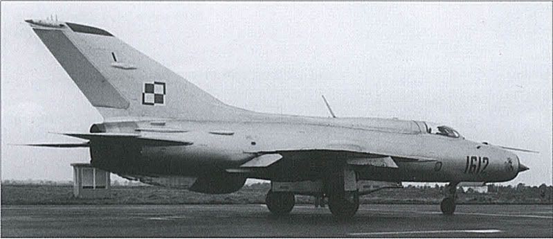 MiG-21_PF_1612_001.jpg