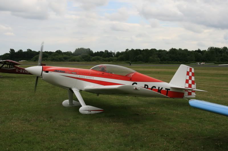 http://i24.photobucket.com/albums/c31/Yak11Fan/HardwickMildenTibenhamBreightonJ-2.jpg