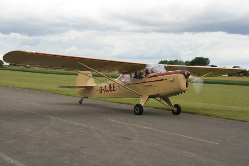 http://i24.photobucket.com/albums/c31/Yak11Fan/HardwickMildenTibenhamBreightonJ-20.jpg