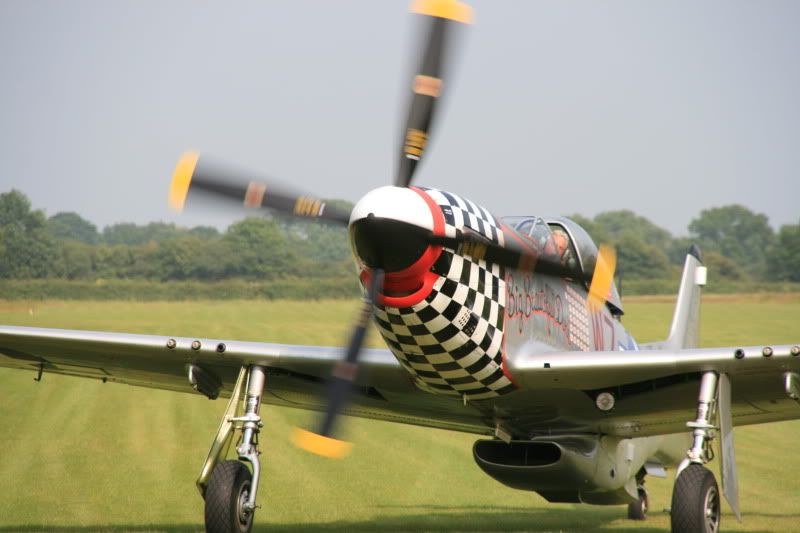 http://i24.photobucket.com/albums/c31/Yak11Fan/HardwickMildenTibenhamBreightonJ-33.jpg
