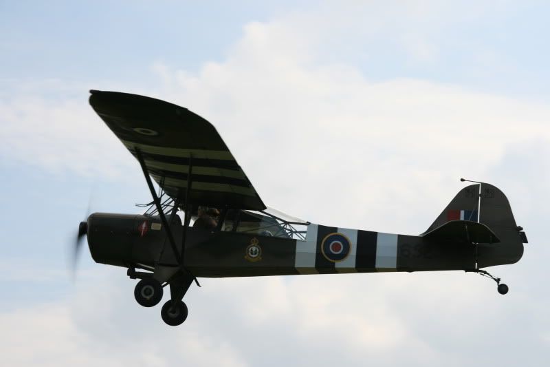 http://i24.photobucket.com/albums/c31/Yak11Fan/HardwickMildenTibenhamBreightonJ-34.jpg