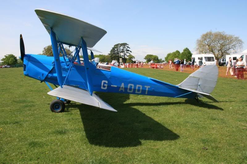 http://i24.photobucket.com/albums/c31/Yak11Fan/Henham100509037.jpg