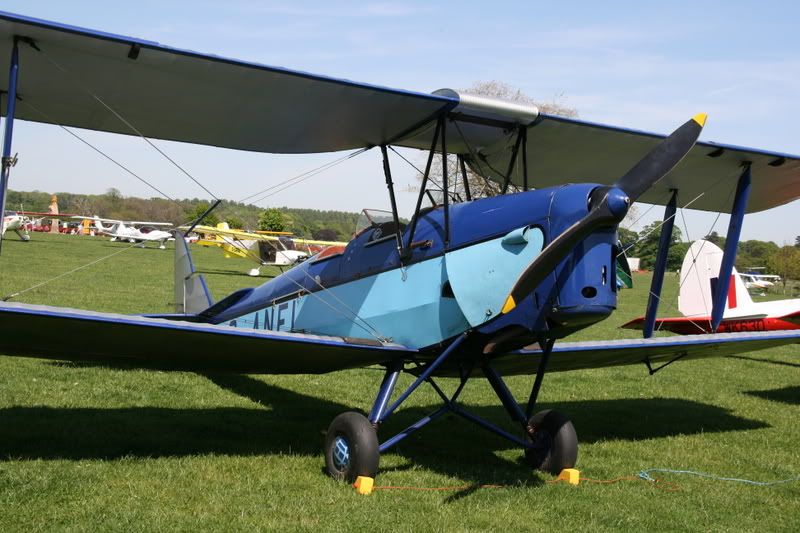 http://i24.photobucket.com/albums/c31/Yak11Fan/Henham110508041.jpg