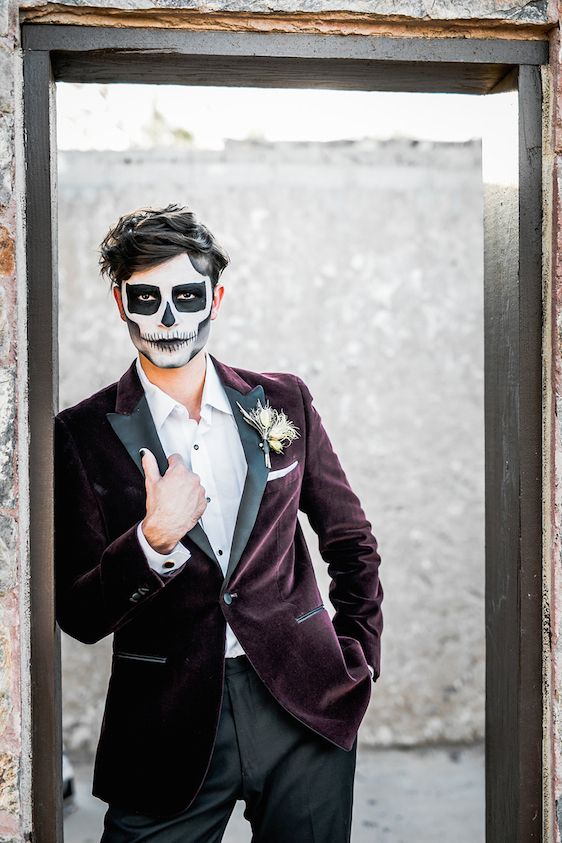  I feel You In My Bones | A Dark & Moody Wedding Editorial