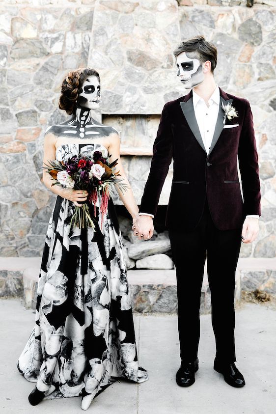  I feel You In My Bones | A Dark & Moody Wedding Editorial