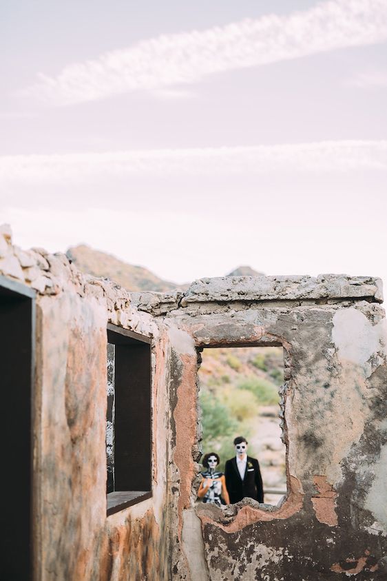  I feel You In My Bones | A Dark & Moody Wedding Editorial