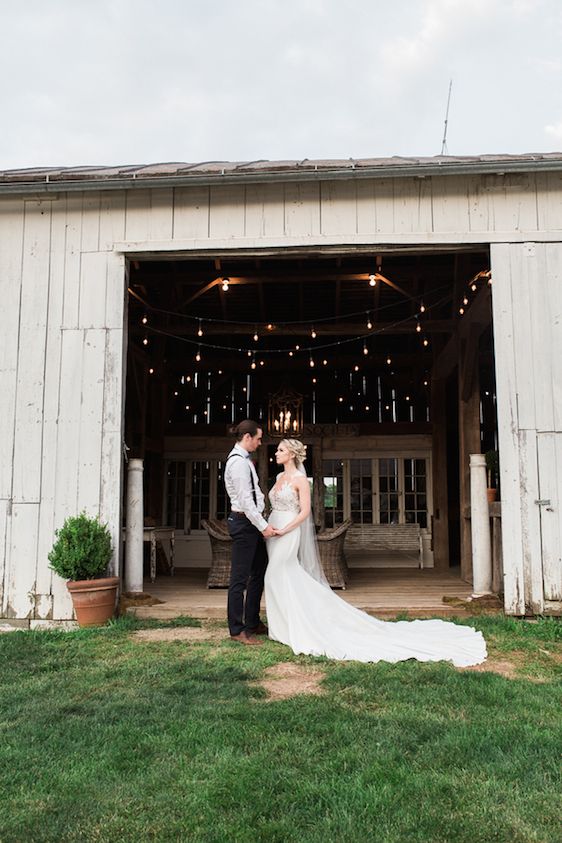  Roxanna Sue Photography, florals by Rural Society Flowers, event design by Pat Warthen Design