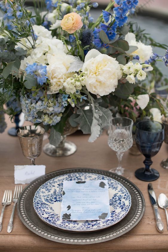  Wedding Inspiration Featuring Pantone's Rose Quartz & Serenity 