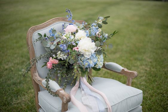  Wedding Inspiration Featuring Pantone's Rose Quartz & Serenity 