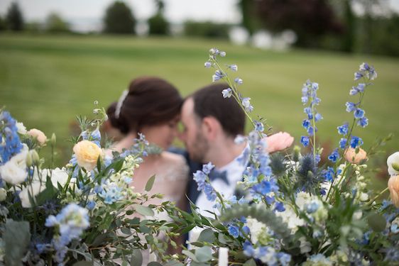  Wedding Inspiration Featuring Pantone's Rose Quartz & Serenity 