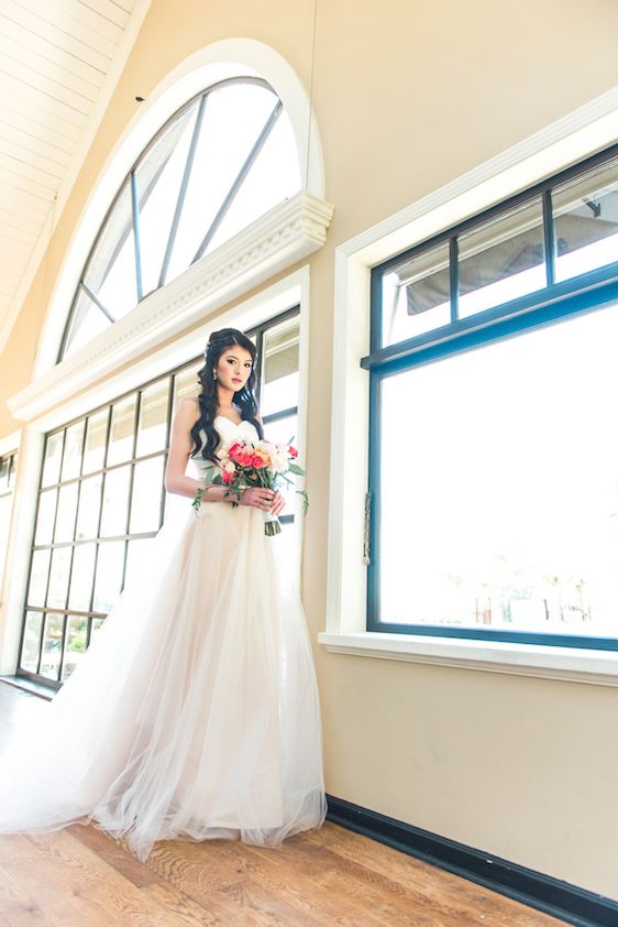  Garden Inspired Bridals with Pops of Pink + Hints of Gold, L'Estelle Photography, Vintage Meant for Rent, Infinity Luxury Linens + Decor, Full Bloom Flowers, Hello Sunshine Cake Studio