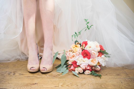  Garden Inspired Bridals with Pops of Pink + Hints of Gold, L'Estelle Photography, Vintage Meant for Rent, Infinity Luxury Linens + Decor, Full Bloom Flowers, Hello Sunshine Cake Studio