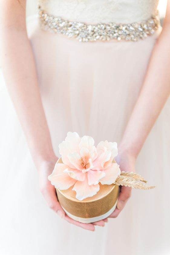  Garden Inspired Bridals with Pops of Pink + Hints of Gold, L'Estelle Photography, Vintage Meant for Rent, Infinity Luxury Linens + Decor, Full Bloom Flowers, Hello Sunshine Cake Studio