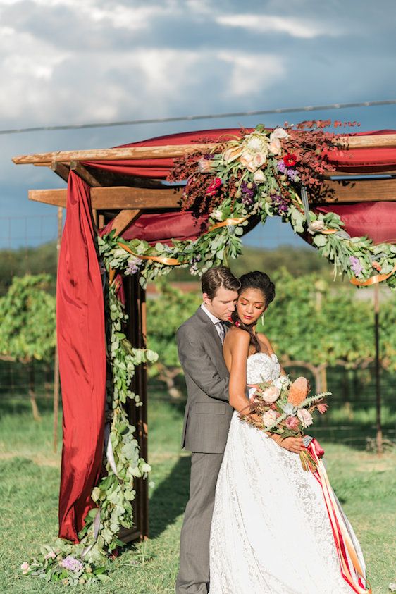  Vintage Inspired Vineyard Wedding Editorial