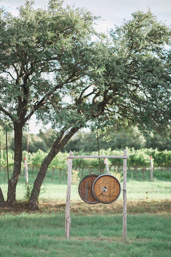  Vintage Inspired Vineyard Wedding Editorial