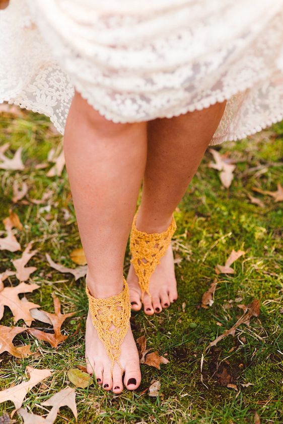  Whimsical Boho Wedding Inspiration, Brooke Michelle Photography, Honeydew Vintage, Lark Floral, A Griffin Events