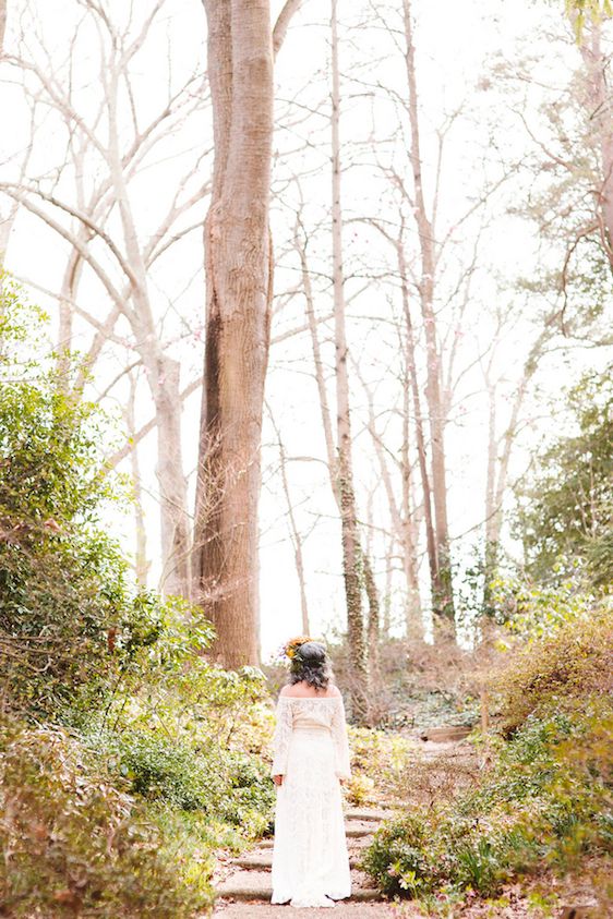  Whimsical Boho Wedding Inspiration, Brooke Michelle Photography, Honeydew Vintage, Lark Floral, A Griffin Events