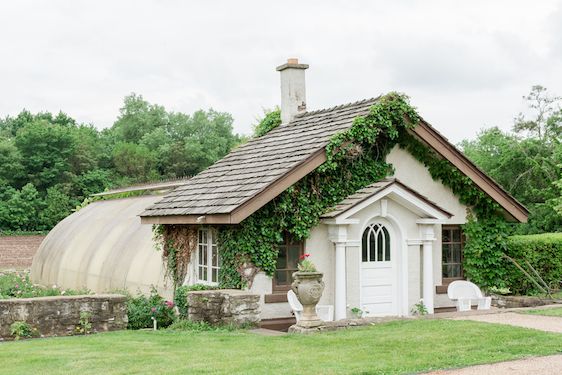  Peony Filled Garden Wedding with Vintage Details, Maison Meredith Photography