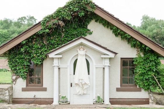  Peony Filled Garden Wedding with Vintage Details, Maison Meredith Photography