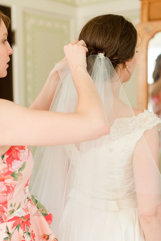  Peony Filled Garden Wedding with Vintage Details, Maison Meredith Photography