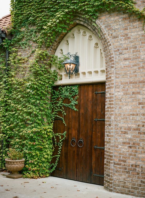  Moody Fall Wedding Inspiration with Lush Florals, Photography by Emily Katharine, Event Design by Lindsey Zamora, Florals by Poppy Lane Design