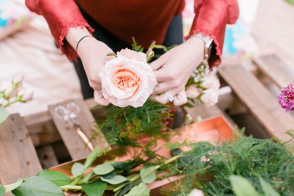  A Champagne Bar & DIY Flower Station? Yes, Please!