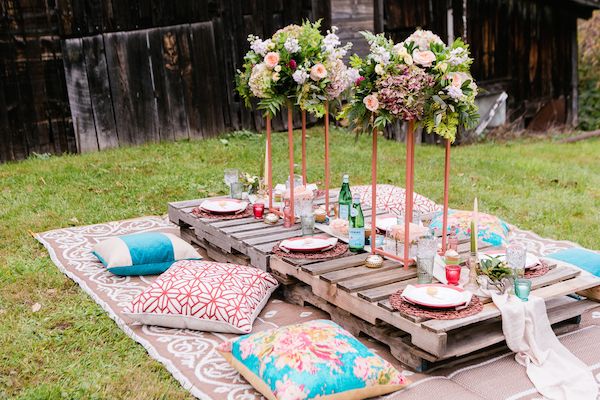  A Champagne Bar & DIY Flower Station? Yes, Please!