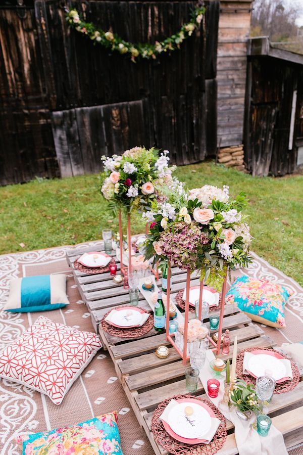  A Champagne Bar & DIY Flower Station? Yes, Please!