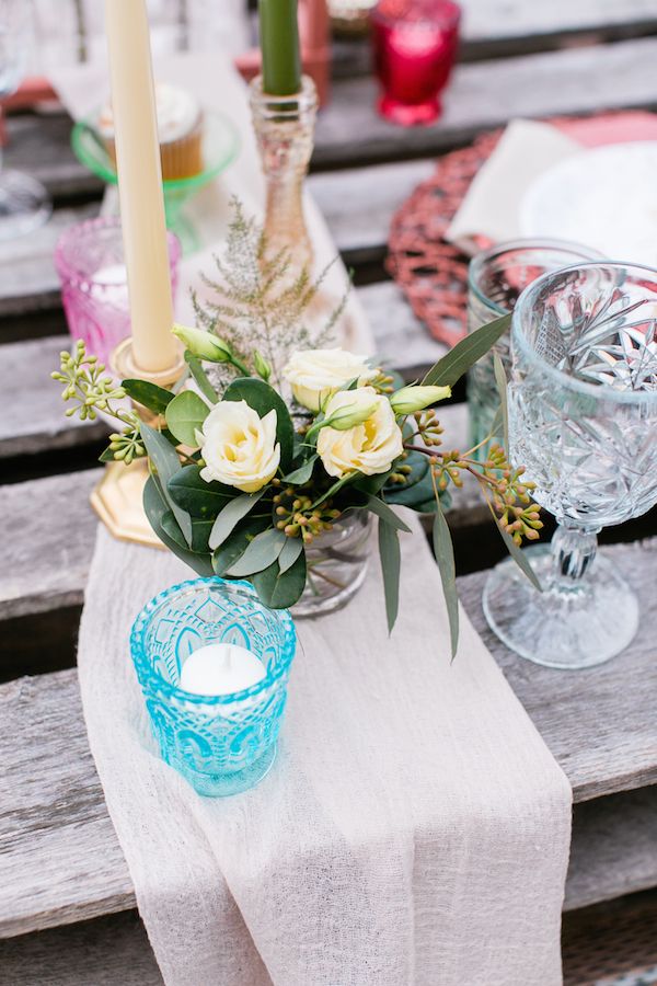  A Champagne Bar & a DIY Flower Station? Yes, Please!