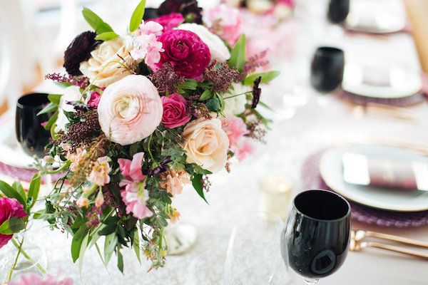  A Modern Soirée with Berry Tones, Gold & Jet Black