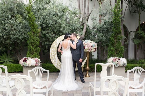   Art Deco Inspired Wedding Featuring the Colors of the Year for 2016