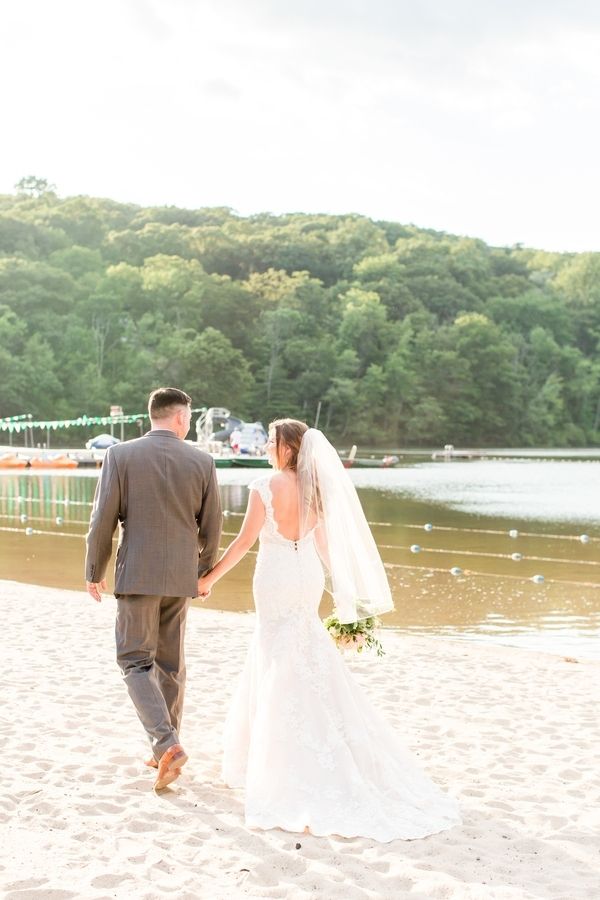  Romantic Lakeside Wedding at Lake Valhalla