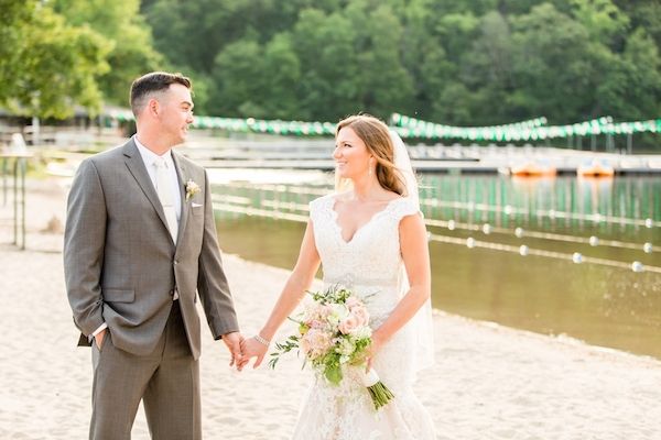  Romantic Lakeside Wedding at Lake Valhalla