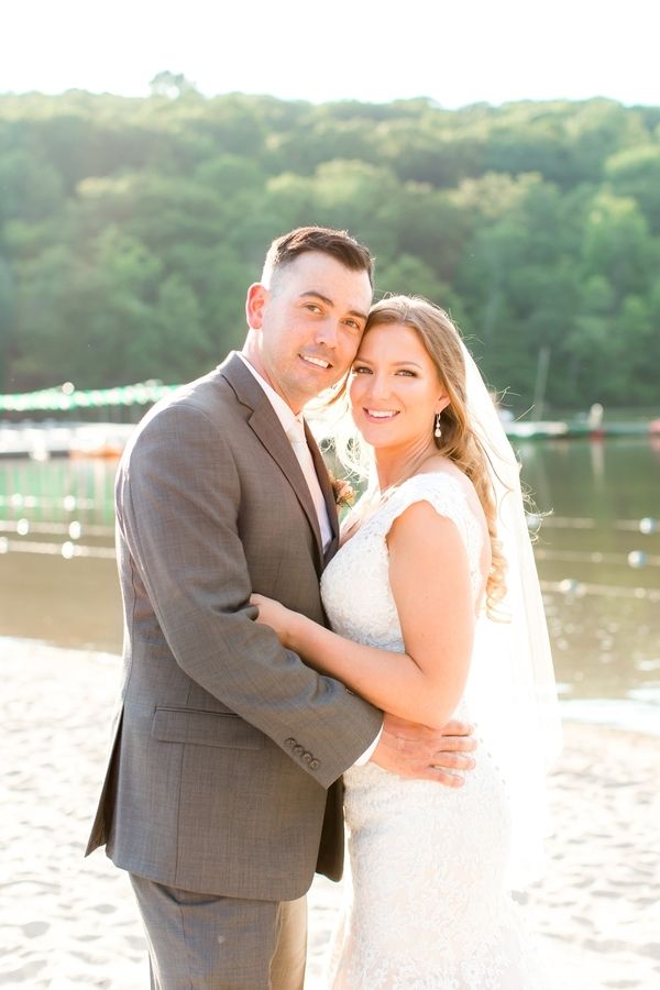  Romantic Lakeside Wedding at Lake Valhalla