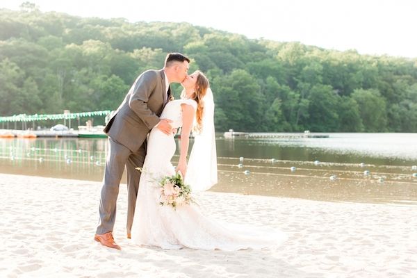  Romantic Lakeside Wedding at Lake Valhalla