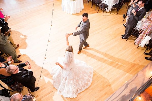  Romantic Lakeside Wedding at Lake Valhalla