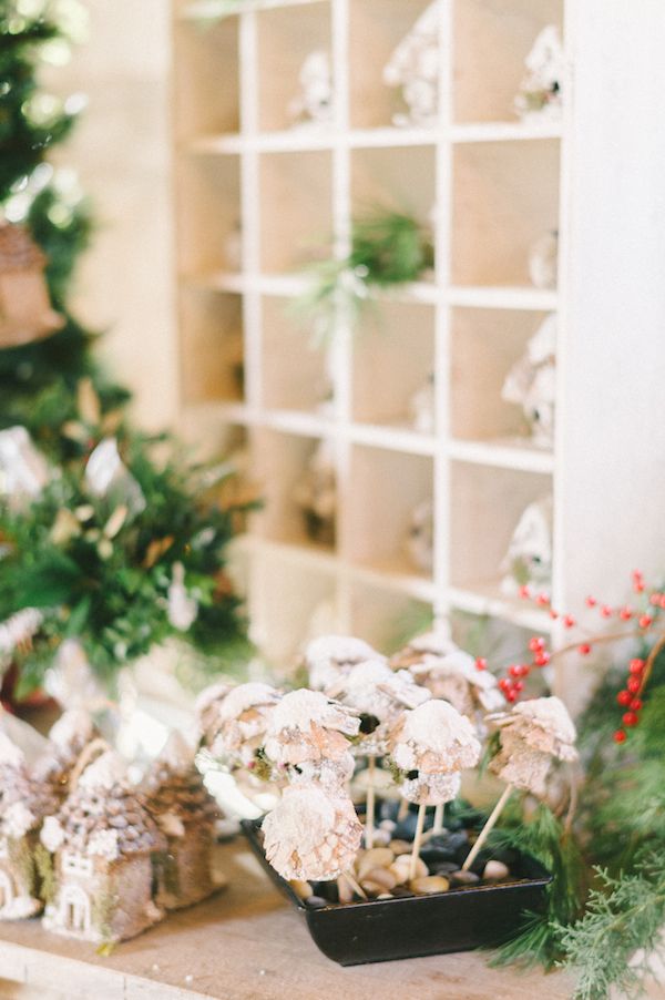  4 Holiday Inspired Tabletops You'll Love 