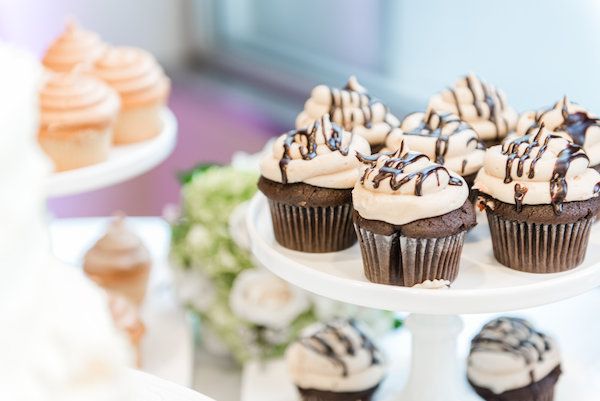  Modern Lime and Black Rooftop Wedding