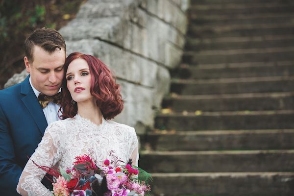  An Autumn Wedding Editorial Along the Riverbanks