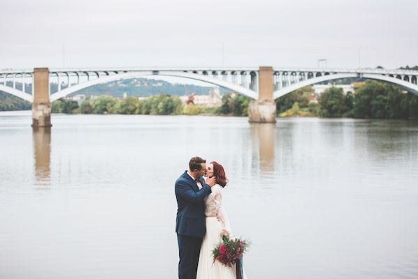  An Autumn Wedding Editorial Along the Riverbanks 
