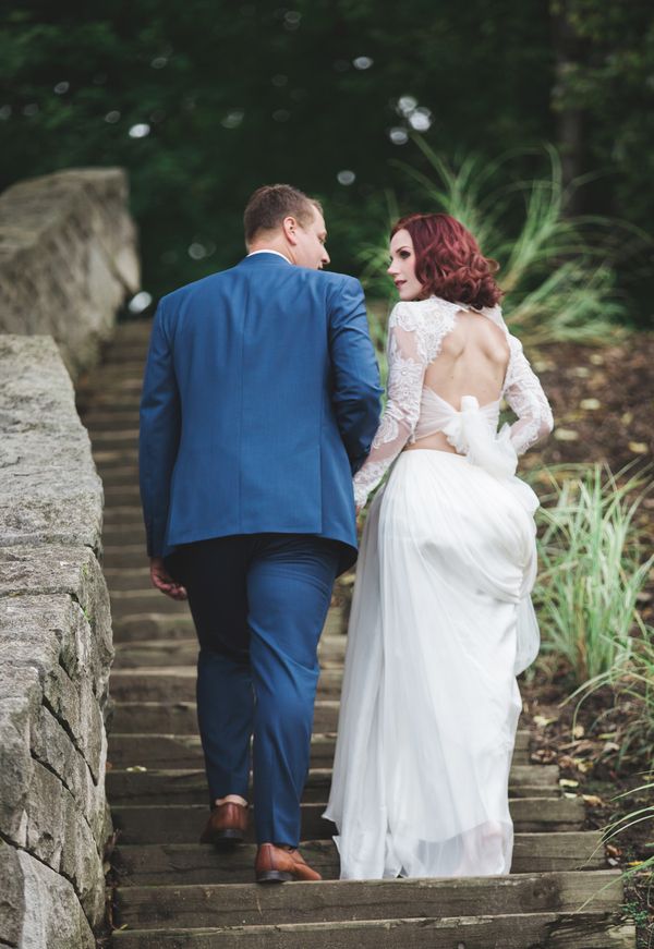  An Autumn Wedding Editorial Along the Riverbanks