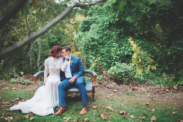  An Autumn Wedding Editorial Along the Riverbanks