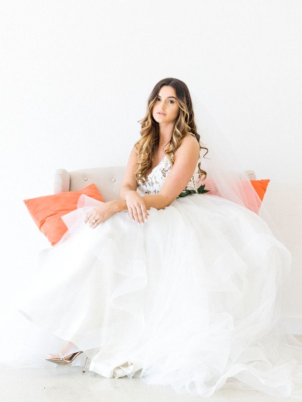  Bright Orange Art Gallery Wedding Inspiration